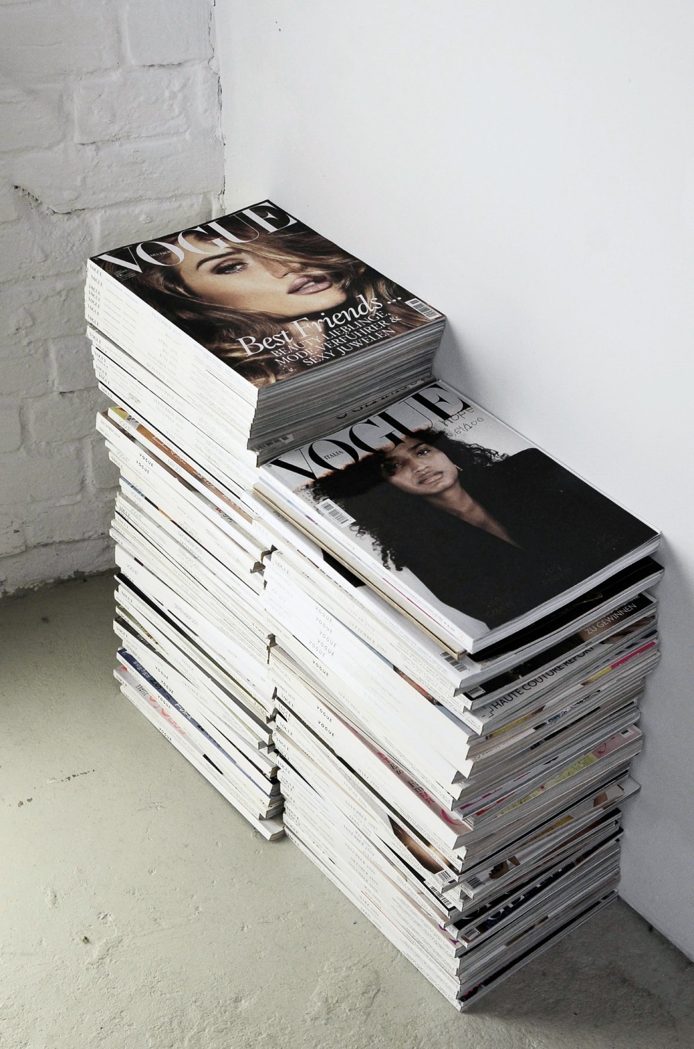 A stack of Vogue magazine to give away for free in Berlin